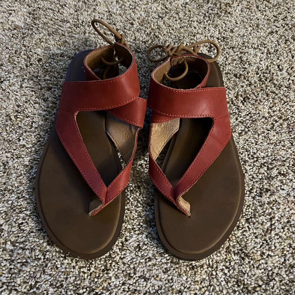Sanuk Auburn and Brown Sandals